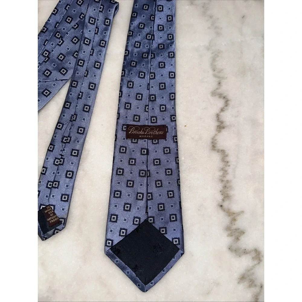 Brooks Brothers Stain Resistant Tie Men's Geometric Silk Necktie Handmade In USA